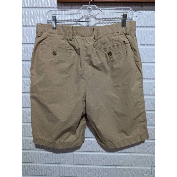Tommy Hilfiger Men's Tan Classic Fit High-Rise Flat Front Chino Shorts Size 32 - Picture 3 of 7